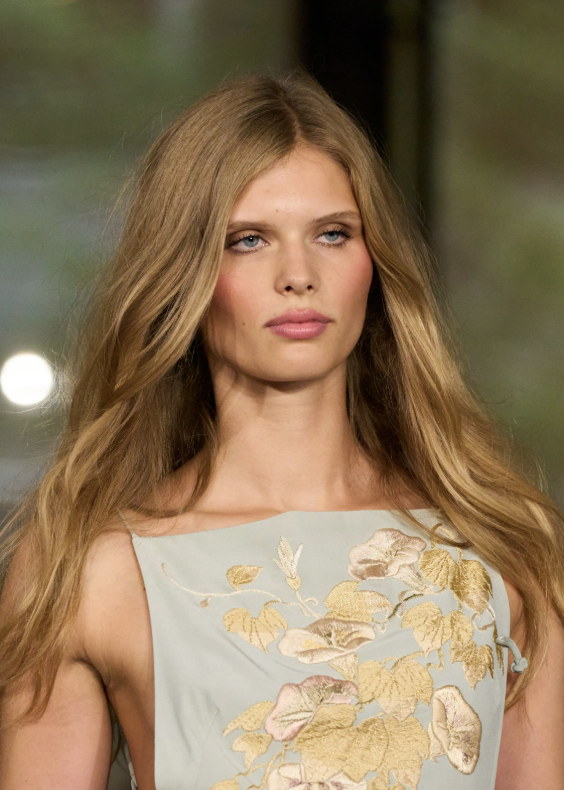 Loose waves, barely-there make-up