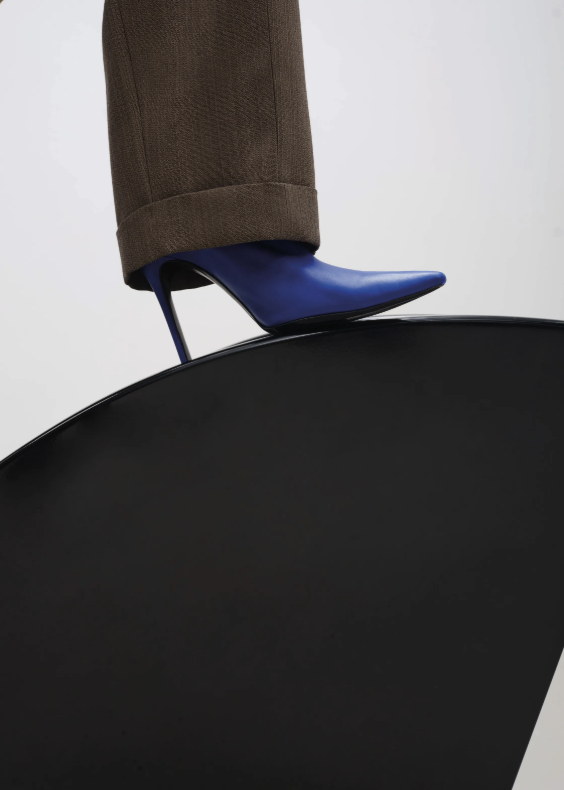 That cobalt heel